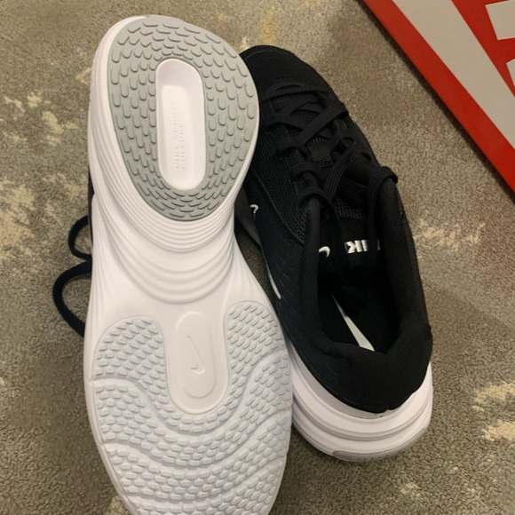 NWT Nike Uplift SC Men’s Shoes - Picture 2 of 5